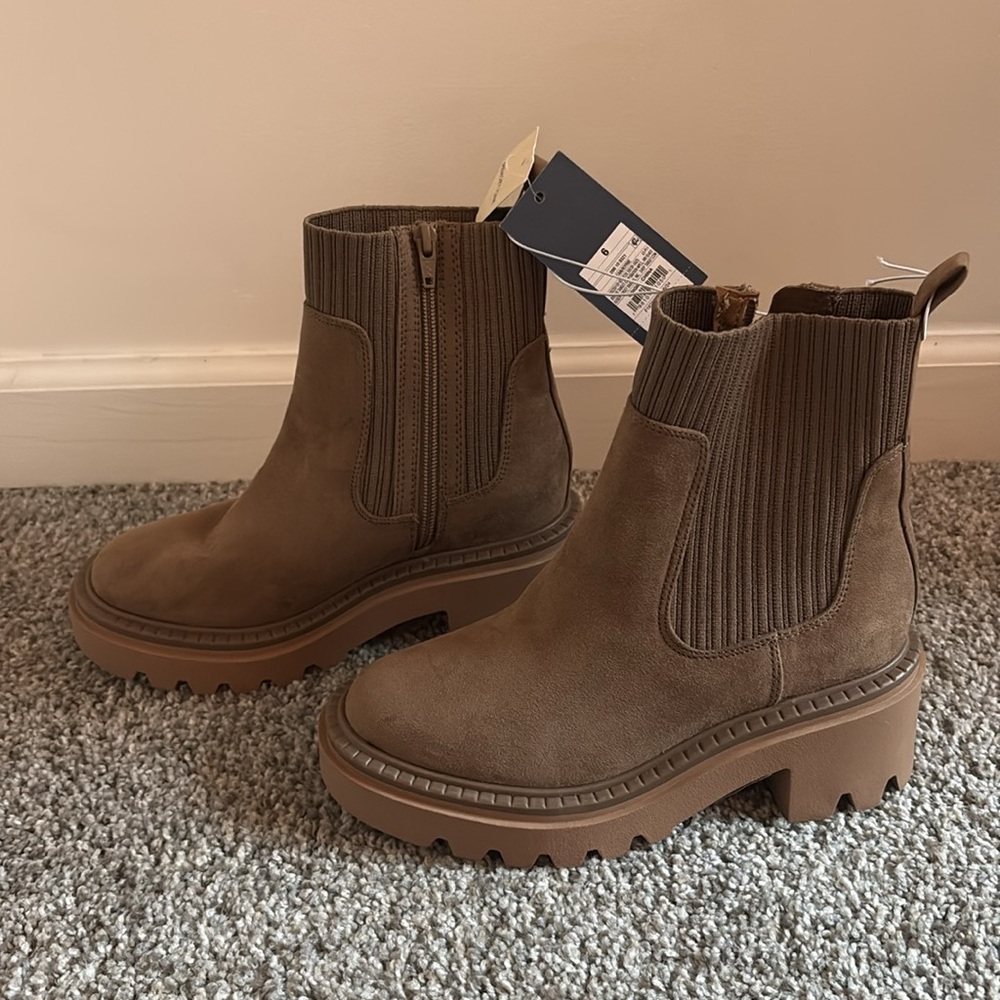 Universal Thread Boots - Picture 3 of 5